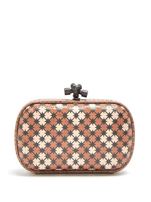 Matchesfashion.com Bottega Veneta - Knot Watersnake Trimmed Clutch - Womens - Pink Multi