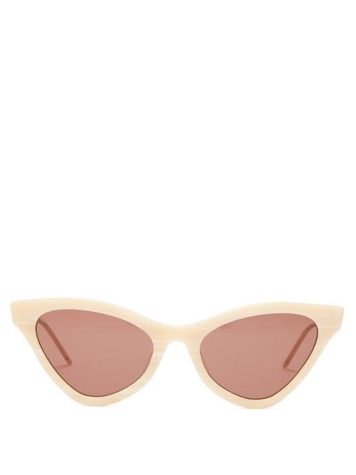 Matchesfashion.com Gucci - Cat Eye Marbled Acetate Sunglasses - Womens - Beige