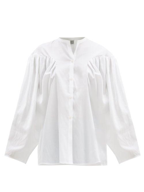 Matchesfashion.com Totme - Moncton Gathered Balloon-sleeve Blouse - Womens - White
