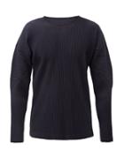 Matchesfashion.com Homme Pliss Issey Miyake - Technical-pleated Long-sleeved T-shirt - Mens - Navy