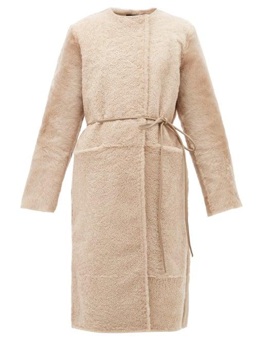 Matchesfashion.com Giani Firenze - Carla Reversible Shearling Coat - Womens - Beige