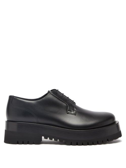 Valentino Garavani - Upraise Leather Derby Shoes - Mens - Black