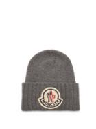 Matchesfashion.com Moncler - Logo Appliqu Wool Beanie Hat - Mens - Grey