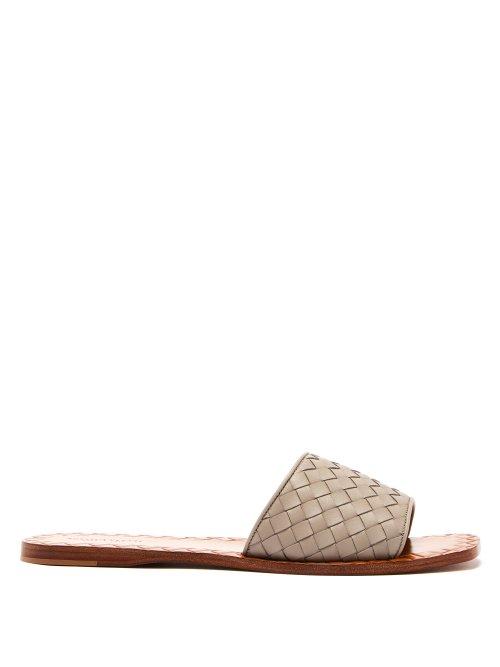Matchesfashion.com Bottega Veneta - Intrecciato Leather Slides - Womens - Dark Grey