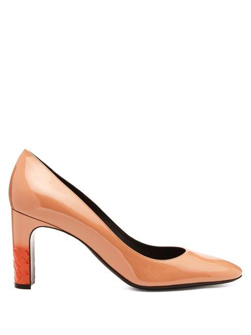 Matchesfashion.com Bottega Veneta - Isabella Patent Leather Pumps - Womens - Nude