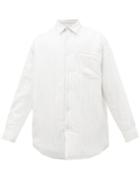 Matchesfashion.com Maison Margiela - Oversized Padded Pinstriped Shirt - Mens - White