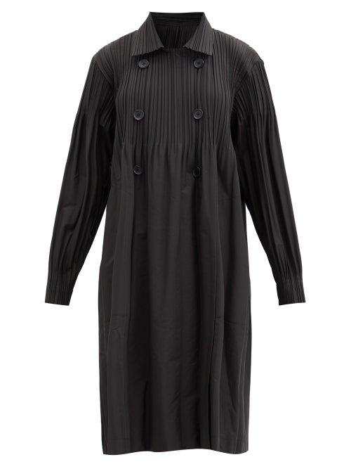 Matchesfashion.com Pleats Please Issey Miyake - Double-breasted Technical-pleated Jersey Coat - Womens - Black