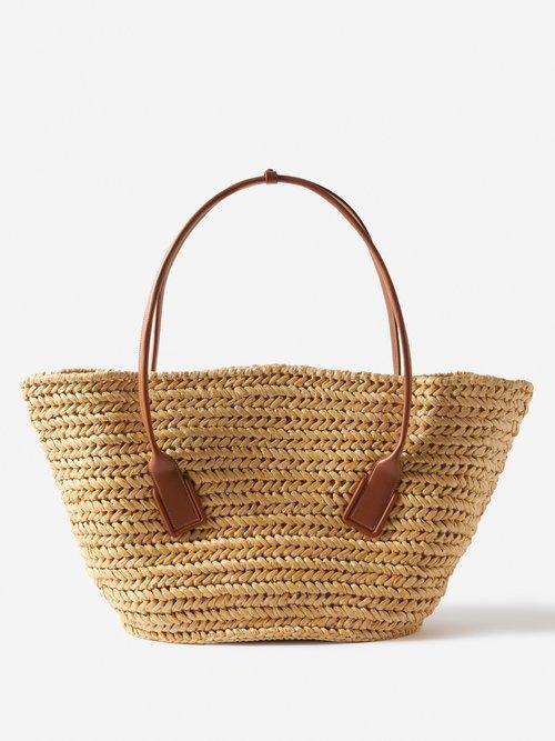 Bottega Veneta - Arco Medium Raffia Basket Bag - Womens - Beige