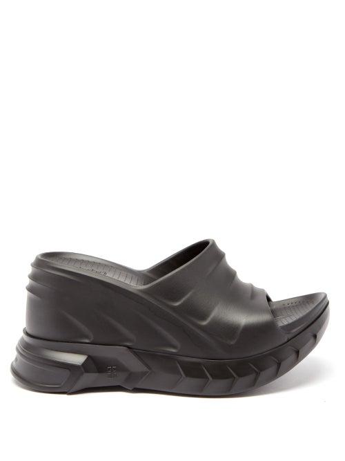 Matchesfashion.com Givenchy - Marshmallow Grooved-rubber Wedged Mules - Womens - Black