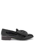Matchesfashion.com Alexander Mcqueen - Bow-front Patent-leather Loafers - Mens - Black Silver