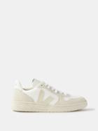 Veja - V-10 Suede And Mesh Trainers - Womens - White