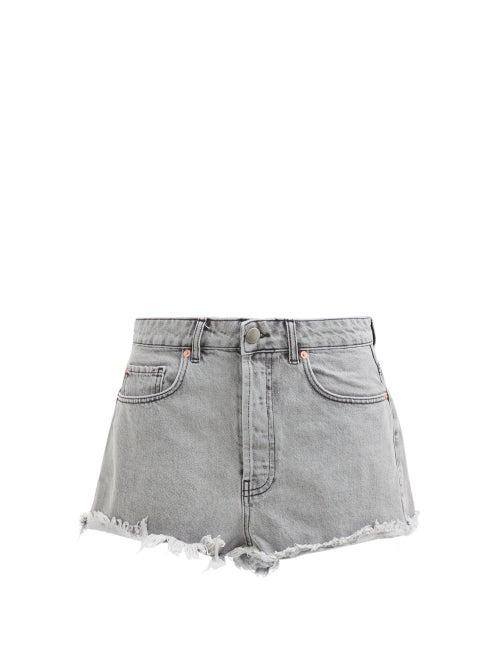 Matchesfashion.com Raey - Tahiti Frayed-hem Denim Shorts - Womens - Light Grey
