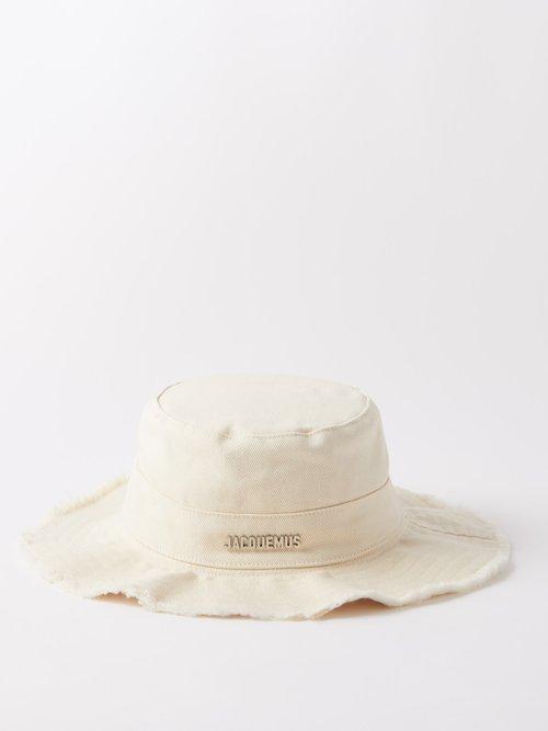 Jacquemus - Bob Artichaut Logo-plaque Cotton-canvas Hat - Womens - Off White