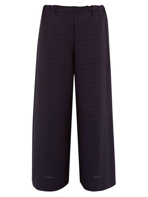 Matchesfashion.com Issey Miyake - Woody Mesh Insert Cropped Trousers - Womens - Navy