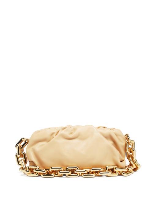 Matchesfashion.com Bottega Veneta - The Chain Pouch Leather Clutch Bag - Womens - Beige Gold