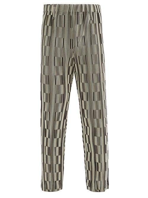 Matchesfashion.com Homme Pliss Issey Miyake - Striped Technical-pleated Suit Trousers - Mens - Navy