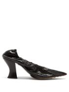 Matchesfashion.com Bottega Veneta - Almond Elasticated Leather Pumps - Womens - Black