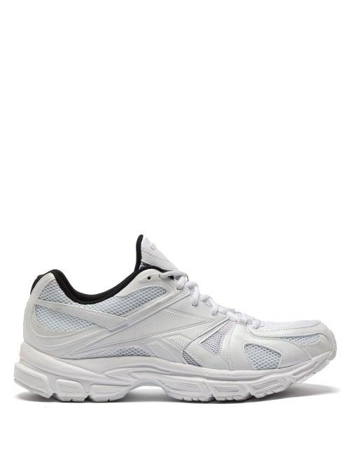 Matchesfashion.com Vetements - X Reebok Spike Runner 200 Mesh Trainers - Mens - White