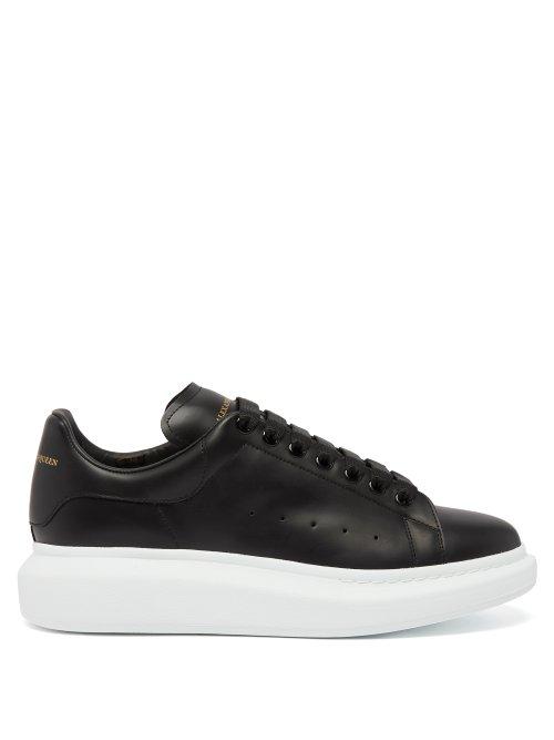 Matchesfashion.com Alexander Mcqueen - Raised Sole Low Top Leather Trainers - Mens - Black