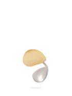 Matchesfashion.com Charlotte Chesnais - Petit Petal Gold Vermeil Single Ear Cuff - Womens - Gold