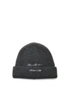 Matchesfashion.com Acne Studios - Kreed Logo Embroidered Wool Blend Beanie Hat - Womens - Grey