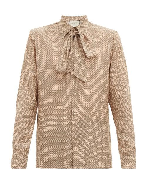 Matchesfashion.com Gucci - Pussy-bow Collar Geometric Gg-print Silk Shirt - Mens - Beige
