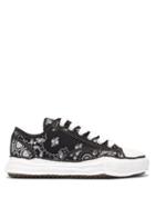 Matchesfashion.com Mihara Yasuhiro - Peterson Bandana-print Canvas Trainers - Mens - Black