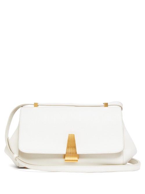 Matchesfashion.com Bottega Veneta - Bv Angle Large Grained Leather Shoulder Bag - Womens - White
