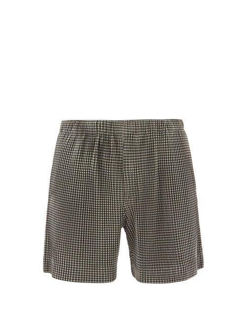 Matchesfashion.com Homme Pliss Issey Miyake - Pleated-gingham Shorts - Mens - Black