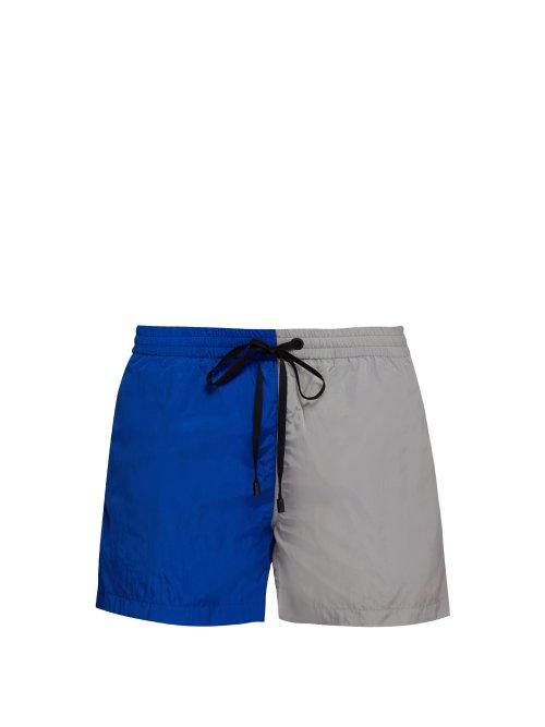 Matchesfashion.com Everest Isles - Swimmer Eco 13 Colour Block Swim Shorts - Mens - Blue Multi