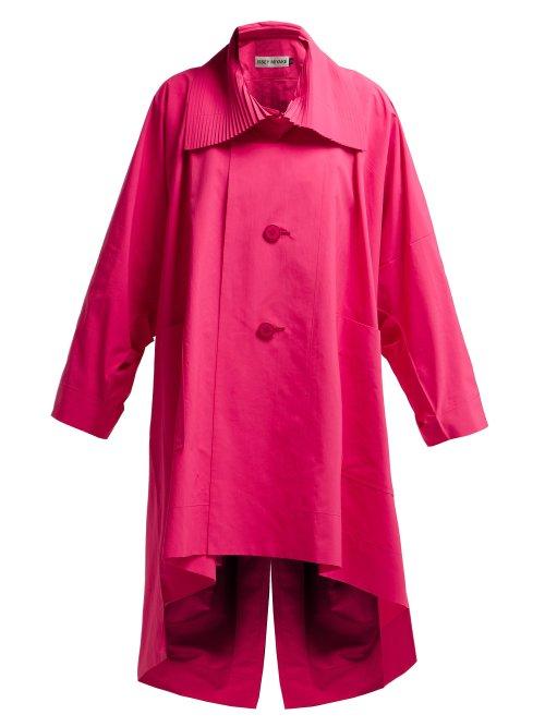 Matchesfashion.com Issey Miyake - Oversized Pleated Collar Canvas Overcoat - Womens - Pink