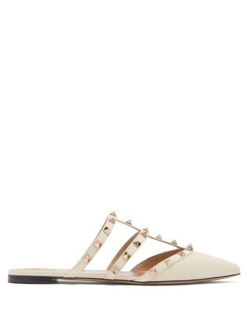 Matchesfashion.com Valentino - Rockstud Caged Grained Leather Mules - Womens - Cream