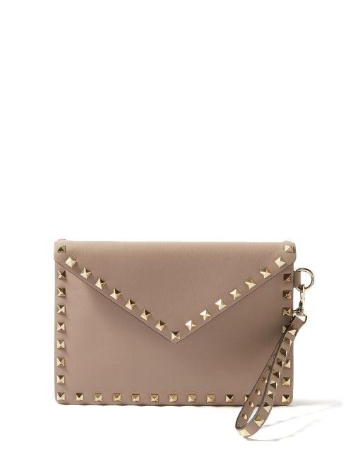 Valentino Garavani - Rockstud Medium Leather Envelope Pouch - Womens - Beige