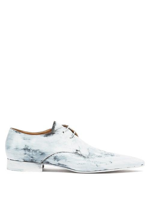 Matchesfashion.com Maison Margiela - Hyperion Exaggerated-toe Painted-leather Shoes - Mens - White Black
