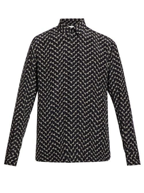 Matchesfashion.com Saint Laurent - Chevron Print Silk Shirt - Mens - Black White