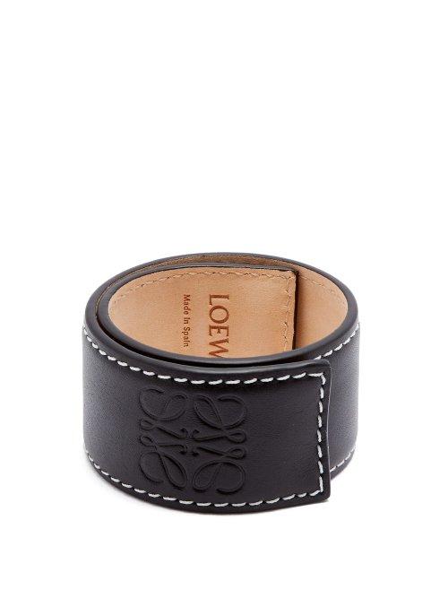 Matchesfashion.com Loewe - Anagram Debossed Leather Snap Cuff - Womens - Black