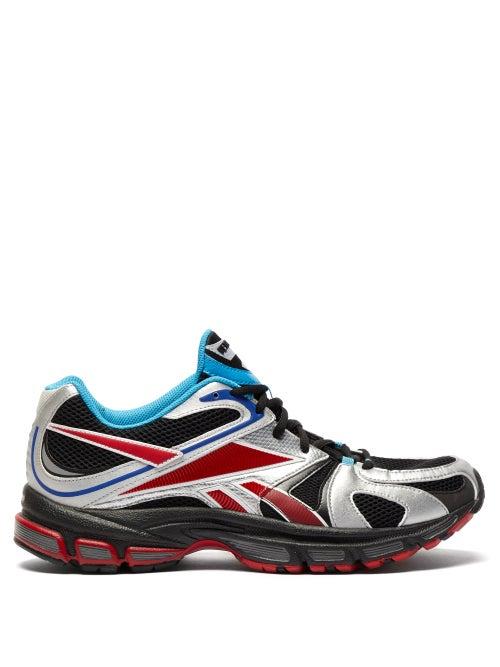 Matchesfashion.com Vetements - X Reebok Spike Runner 200 Mesh Trainers - Womens - Black Multi