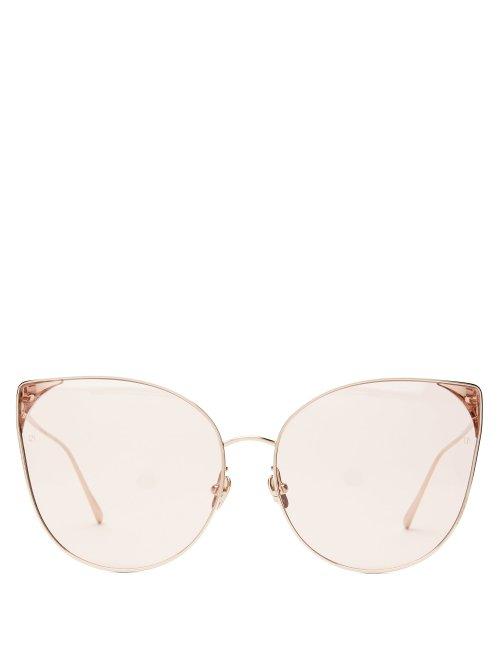 Matchesfashion.com Linda Farrow - Oversized Cat Eye Gold Plated Sunglasses - Womens - Pink