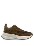 Matchesfashion.com Alexander Mcqueen - Runner Raised Sole Low Top Suede And Mesh Trainers - Mens - Khaki