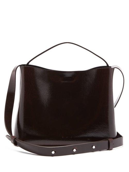 Matchesfashion.com Aesther Ekme - Sac Patent-leather Cross-body Bag - Womens - Dark Brown