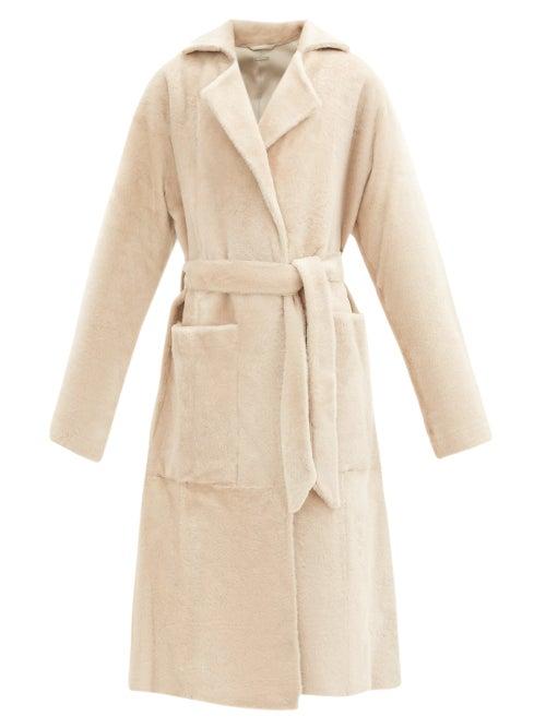 Matchesfashion.com Dodo Bar Or - Collie Shearling Wrap Coat - Womens - Cream