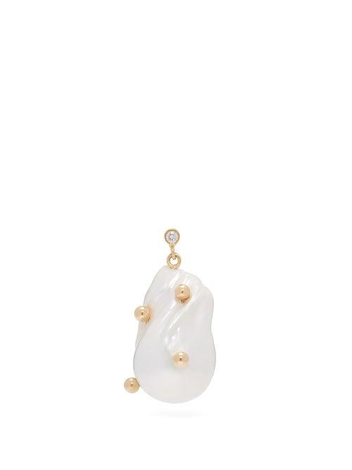 Matchesfashion.com Nadia Shelbaya - 101 Dot Morgiana Pearl & Gold Single Earring - Womens - Pearl