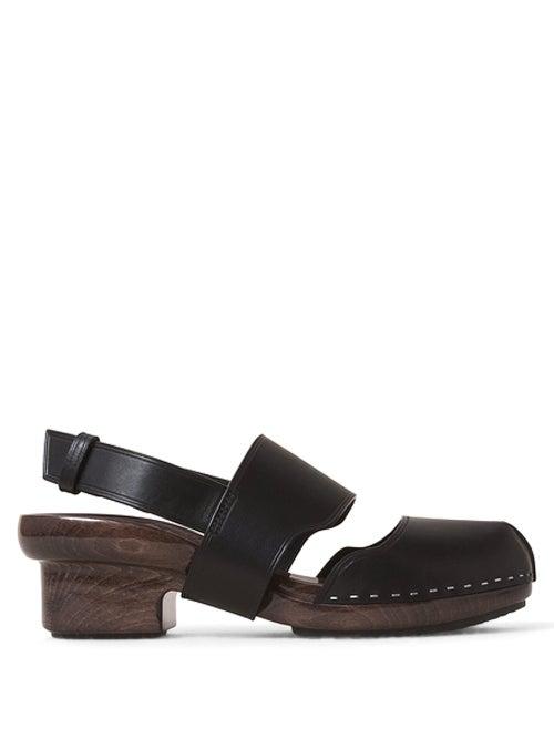 Matchesfashion.com Lemaire - Slingback Leather Clogs - Womens - Black