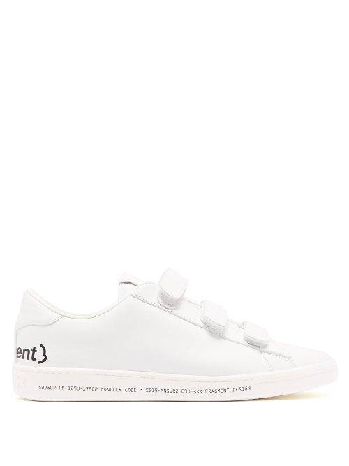Matchesfashion.com 7 Moncler Fragment - Logo Print Velcro Leather Trainers - Mens - White