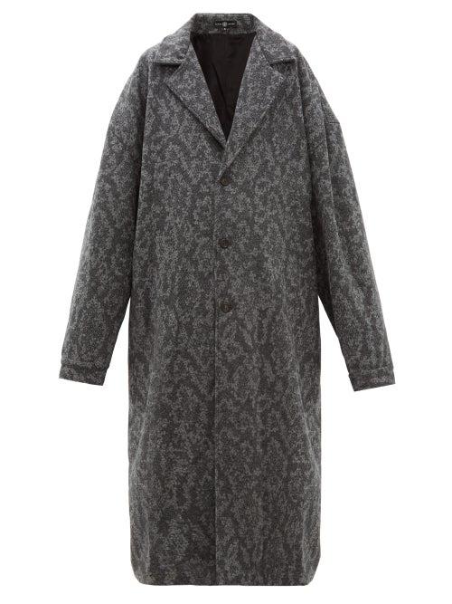 Matchesfashion.com Edward Crutchley - Patterned Mohair Coat - Womens - Grey