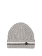 Matchesfashion.com Bogner - Logo Roundel Jacquard Striped Cashmere Beanie Hat - Womens - Grey
