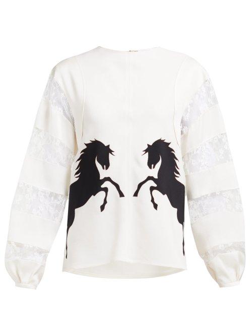 Matchesfashion.com Chlo - Little Horses Appliqu Crepe And Lace Blouse - Womens - Ivory Multi