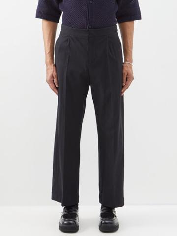 Le17septembre Homme - Pleated Textured-cotton Trousers - Mens - Black
