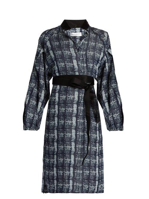 Matchesfashion.com Amanda Wakeley - Tempo Denim Print Shirtdress - Womens - Blue Multi