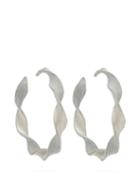 Matchesfashion.com Rebecca De Ravenel - Penelope Twisted Hoop Earrings - Womens - Silver